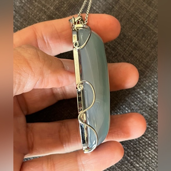 Blue Stone Pendant - Picture 4 of 7